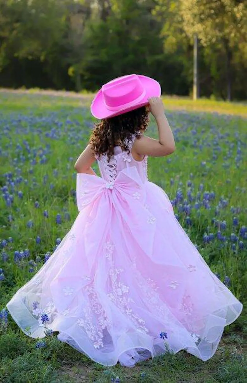 Sunnypetal Light Blue 3D Floral Appliqué Tulle Ball Gown Flower Girl Dress with Bow