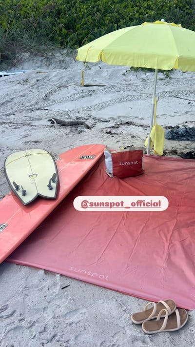 Premium Beach Tote with Pull-out Blanket