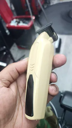 Clipper Grip by Supreme Trimmer - Professional Barber Grippers
