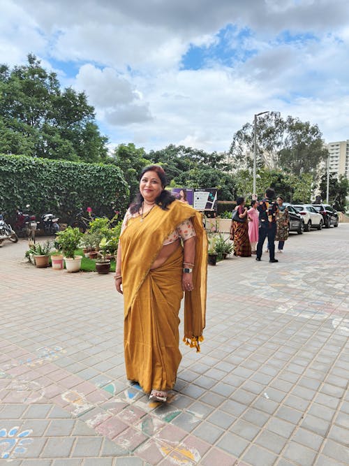 Sutisancha Mustard Handloom Cotton Saree With Designer Blouse