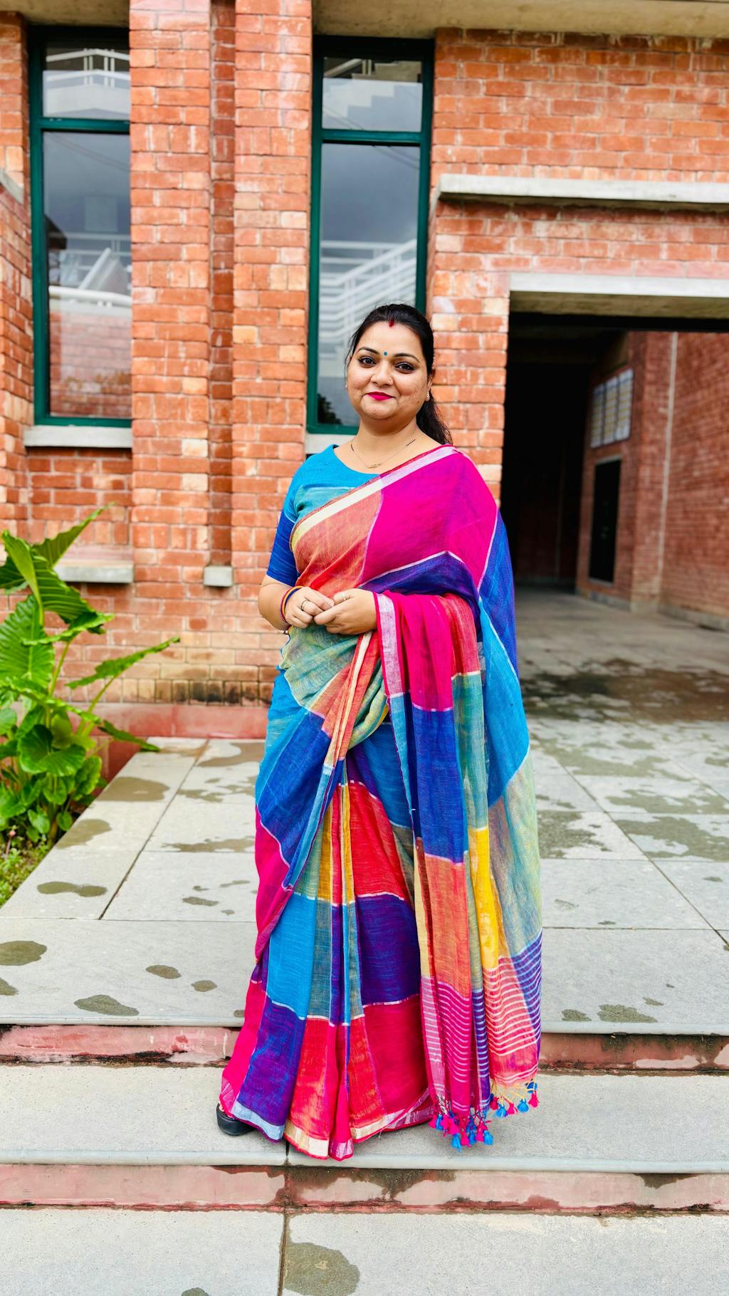 Color Block Linen Cotton Saree – Modern Classic