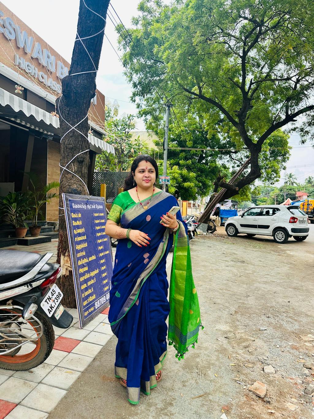 Sutisancha Woven Heritage Handloom Cotton Saree