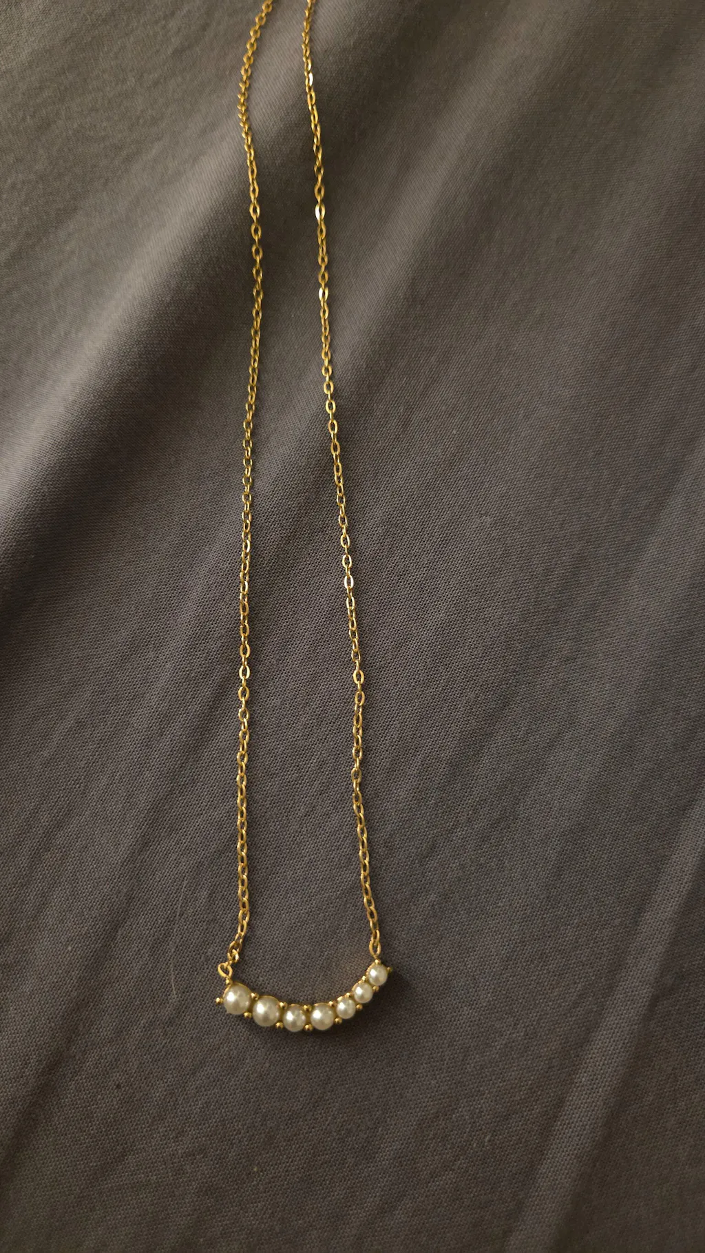 Clairé Arc Necklace
