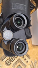 Jumelles ED 10x42 Étanches et Antibuée avec Prisme BaK-4 et Optiques Multi-traitées - SVBONY