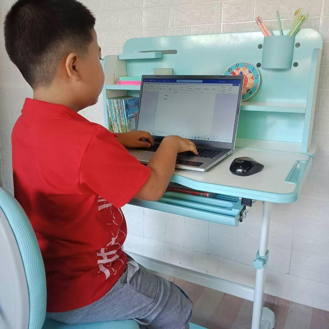 Sweekids Children s Ergonomic Adjustable Study Table Chair Set ST340 sweekids-children-s-ergonomic-adjustable-study-table-chair-set-st340