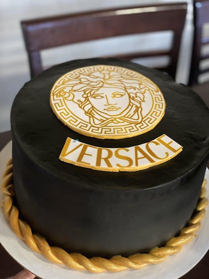 Versace Cake Decorating Photos