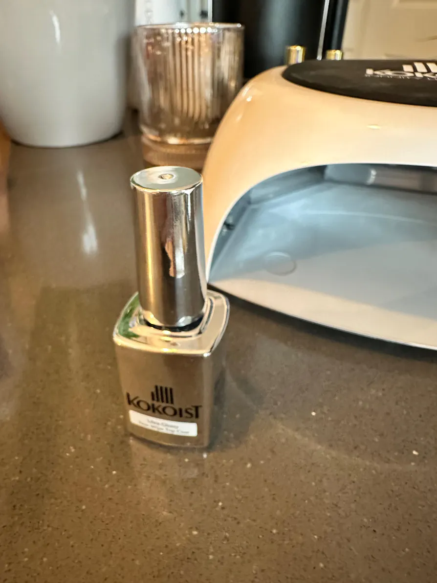 Kokoist Ultra Glossy Non-Wipe Top Coat Gel 15ml Kokoist Ultra Glossy Non-Wipe Top Coat Gel 15ml