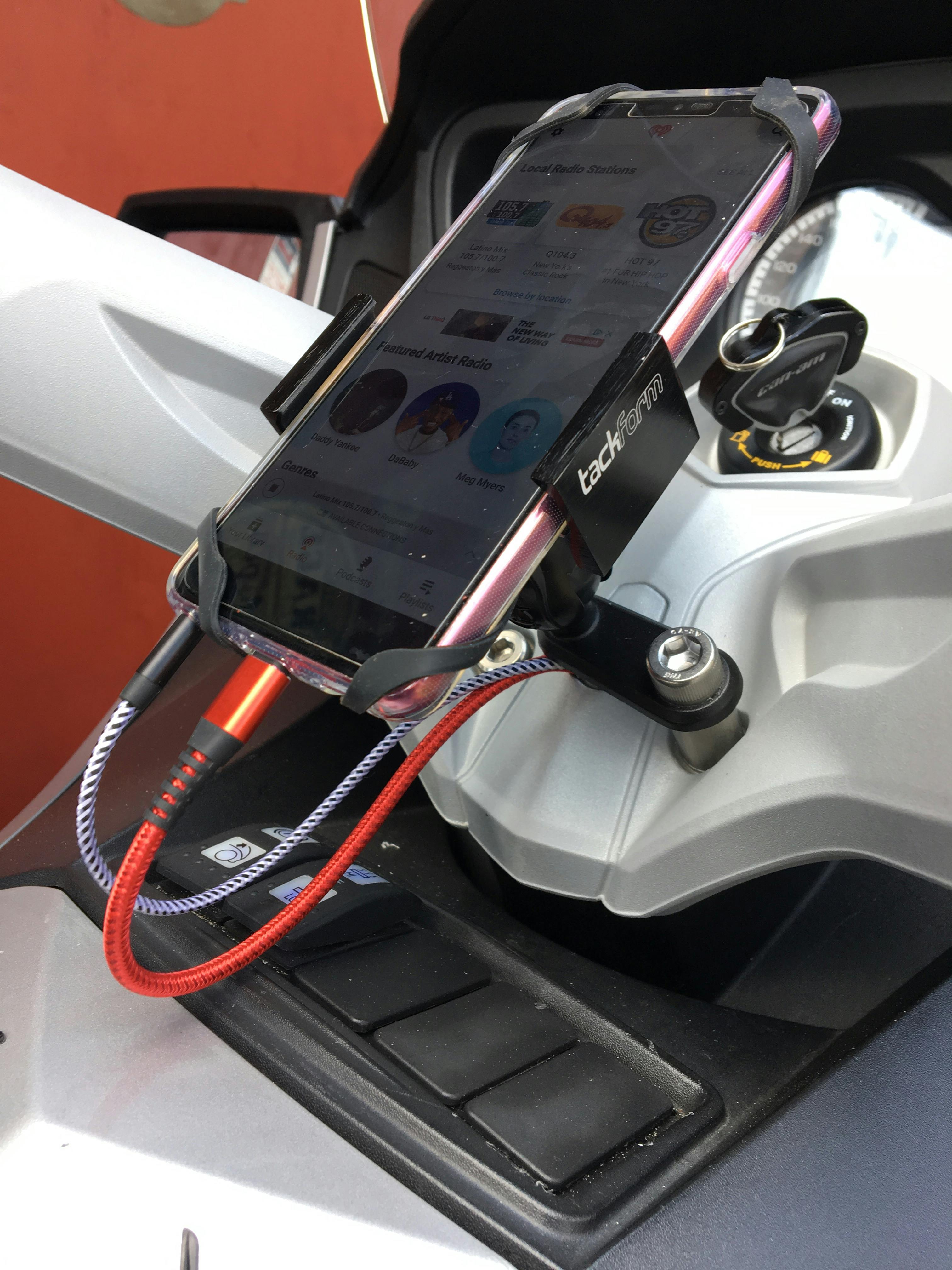 cell phone holder for can am spyder