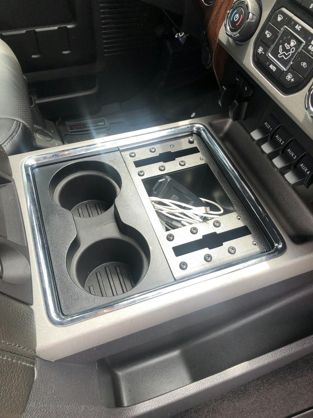 Super Duty Phone Mount Super Duty Tablet Mount Fast Track™ Tackform