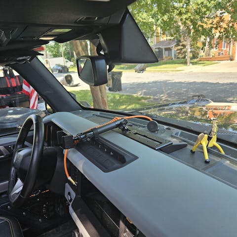 TRAXX™ - Fast Track Dash Bracket With 20LITE Phone Mount | Telescoping Arm | 2021-2025 Ford Bronco & Bronco Raptor (Non-Sport)
