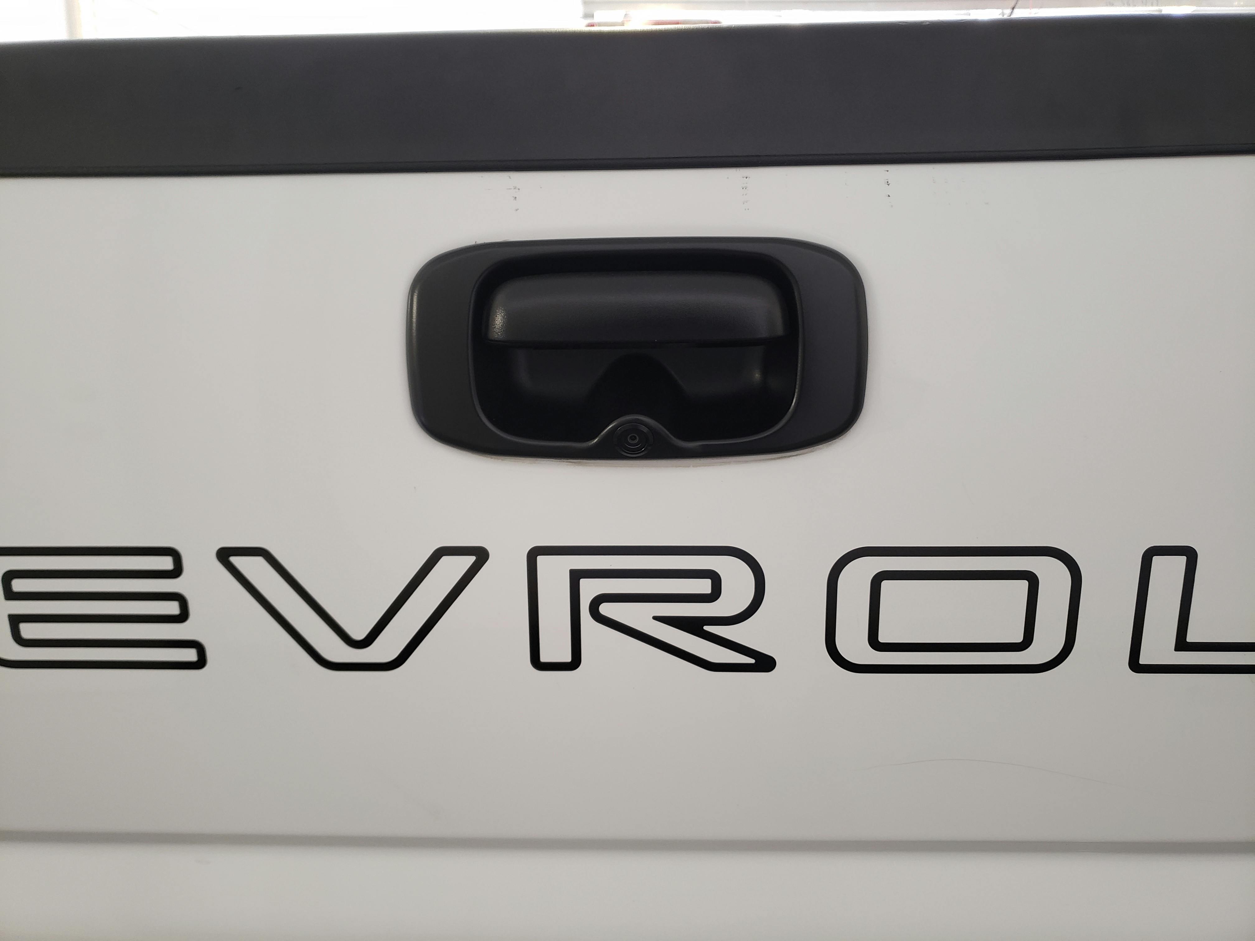 TAILGATE HANDLE BEZEL HD BACKUP CAMERA FOR 19992006 SILVERADO / SIERR Tailgate