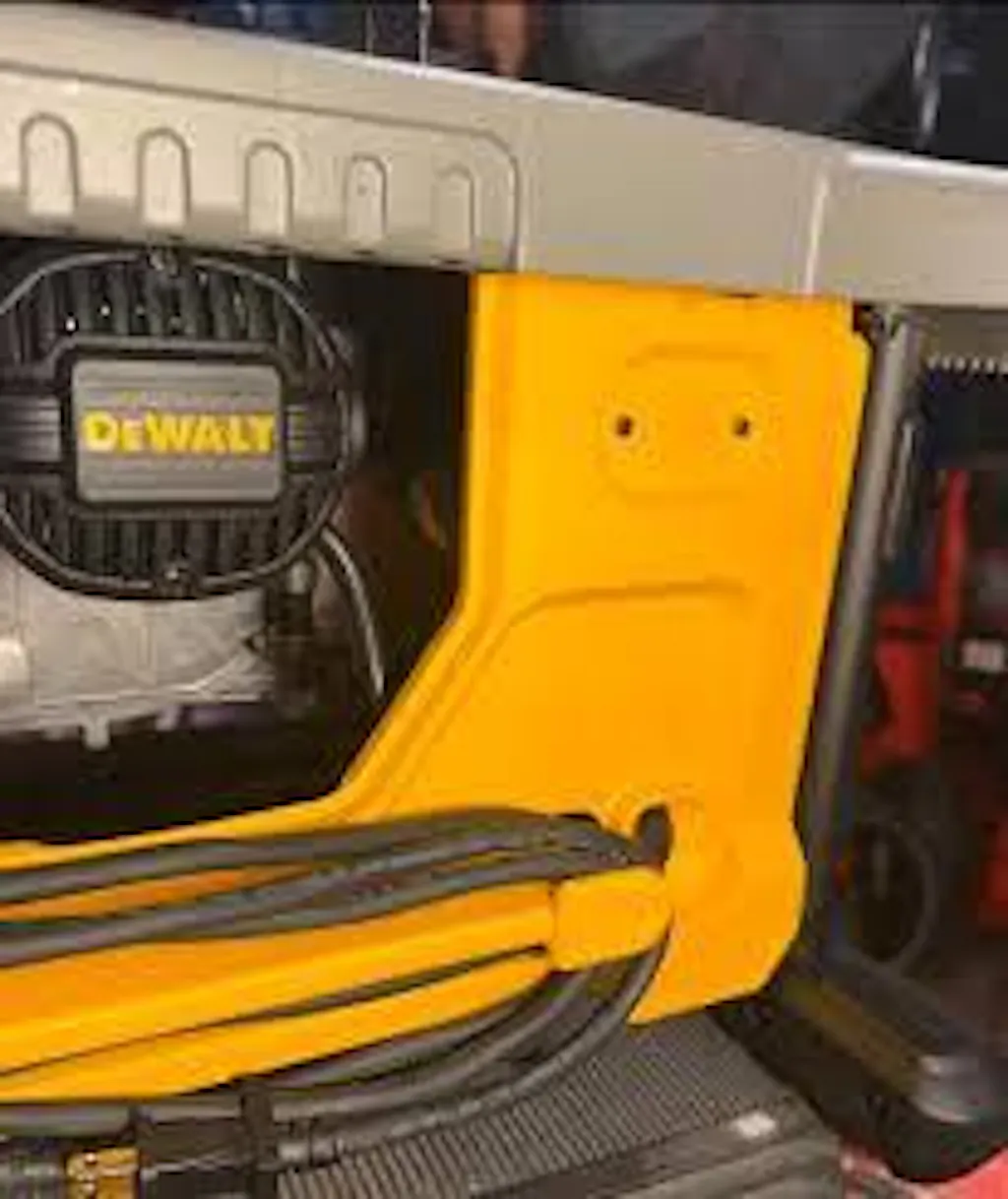 DeWALT Table Saw 2.5" Dust Collection Adapter