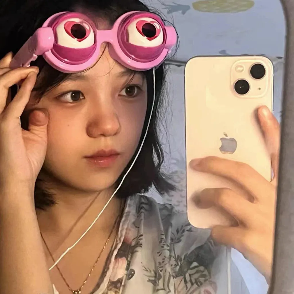 Funny Crazy Eye Blink Glasses – Dropping Eyeball Prank Party Toy for Kids
