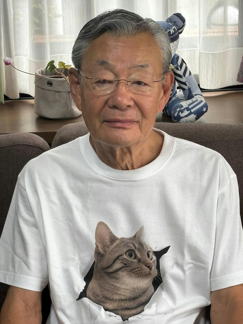 【写真入れ】中から飛び出す うちの子Tシャツ｜ペット（猫/犬）オリジナル｜誕生日・クリスマスギフトに最適