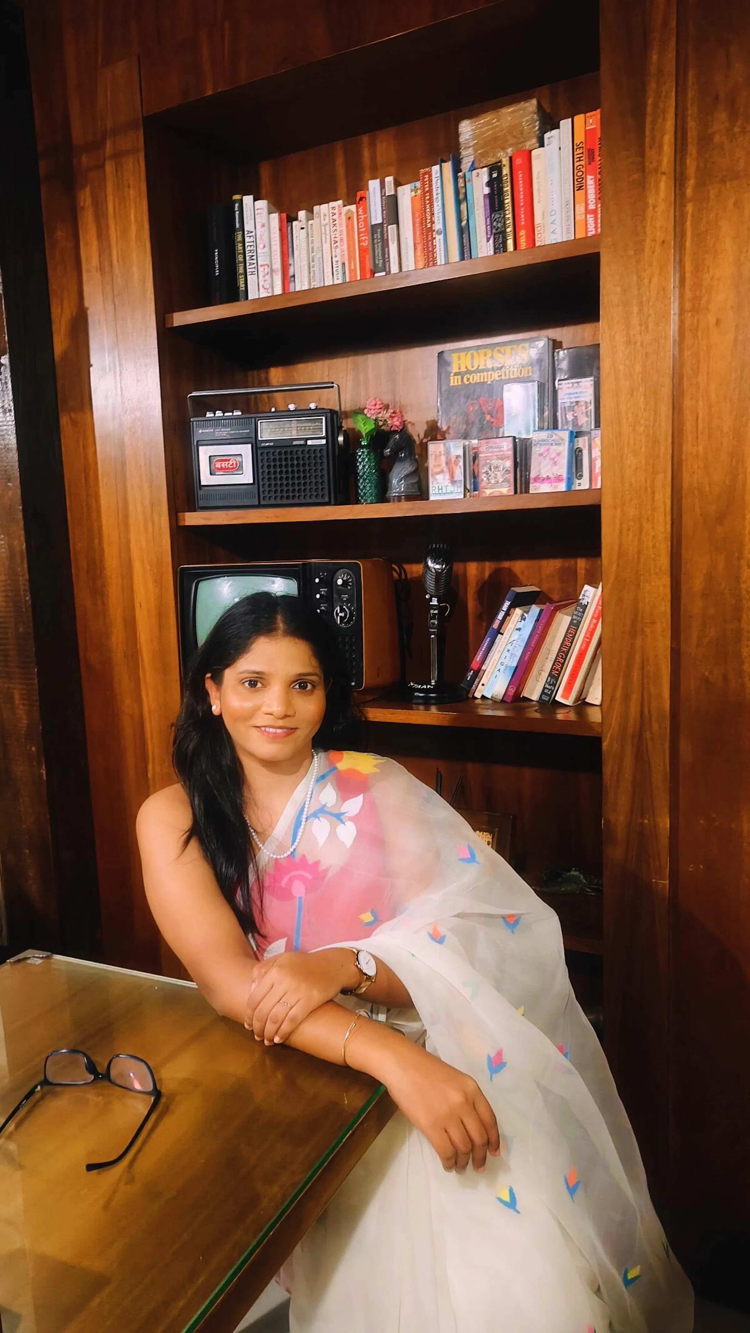 Offwhite With Floral Border Muslin Silk Handwoven Jamdani Saree