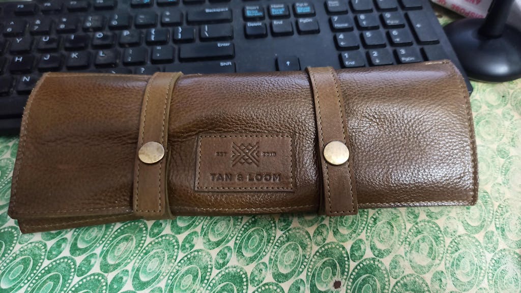 Artist's Roll (Olive Green)