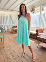 34. Abito Red Carpet Monospalla Corto in cady con spacco laterale