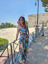 25. Abito Red Carpet lungo in satin verde con scollo americano e spacco - PREORDINA