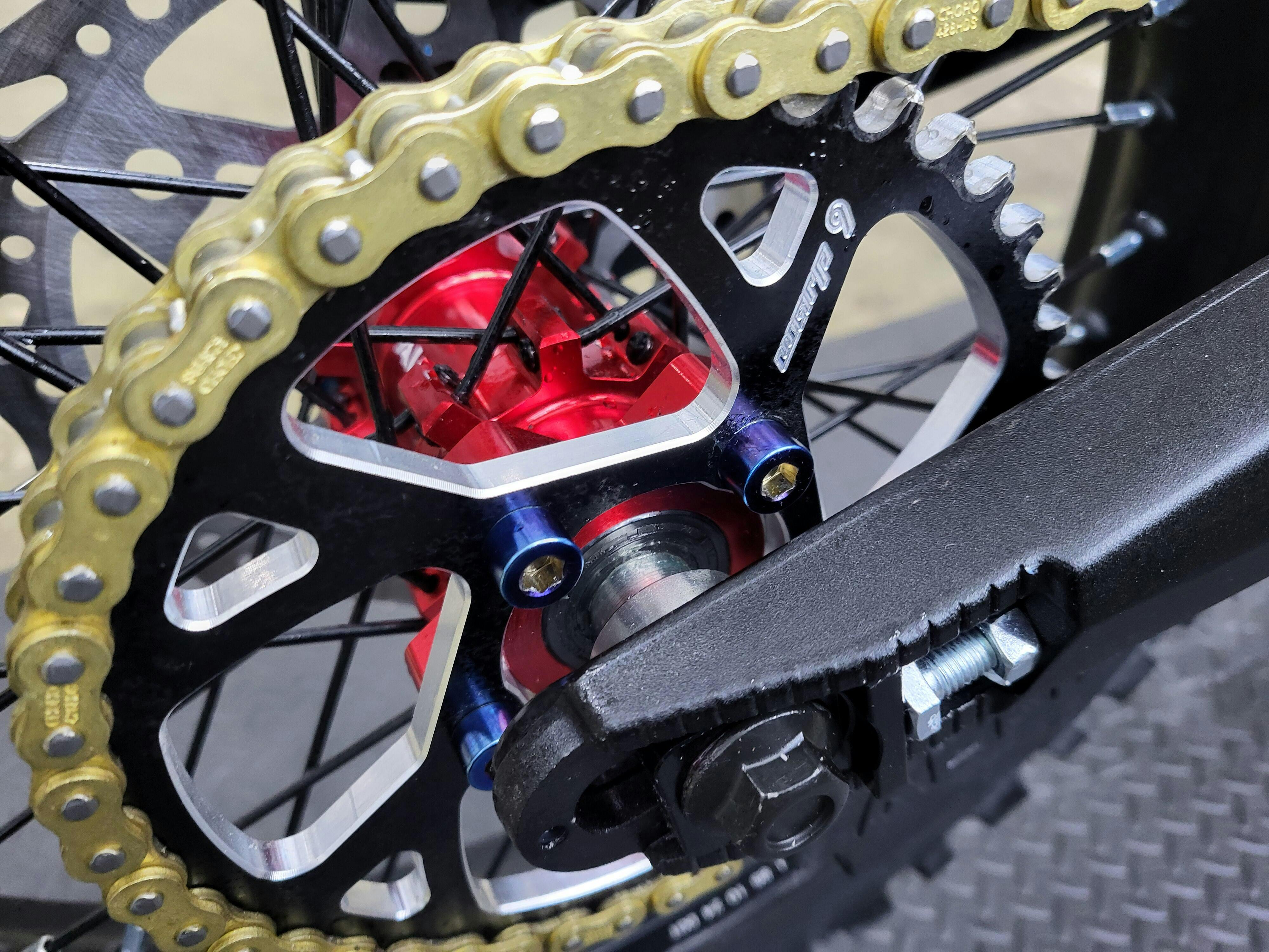 Warp 9 428 Sprocket for Altis Sigma & Rawrr Mantis | 7075-T6 Black