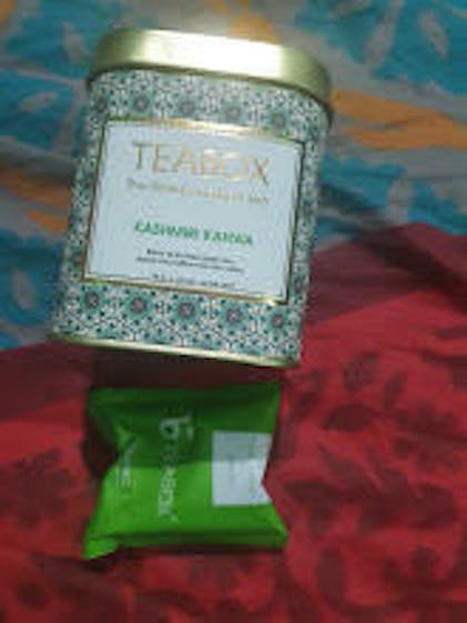 Buy 2024 Kashmiri Kahwa Saffron (Kesar) Green Loose Leaf Tea ...