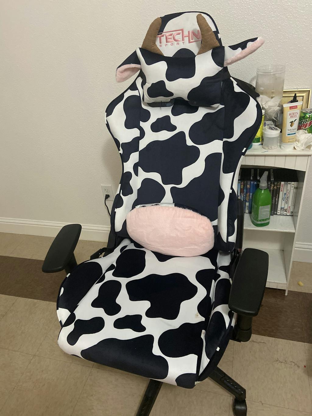 TS85 COW Print LUXX Series Gaming Chair – Techni Sport