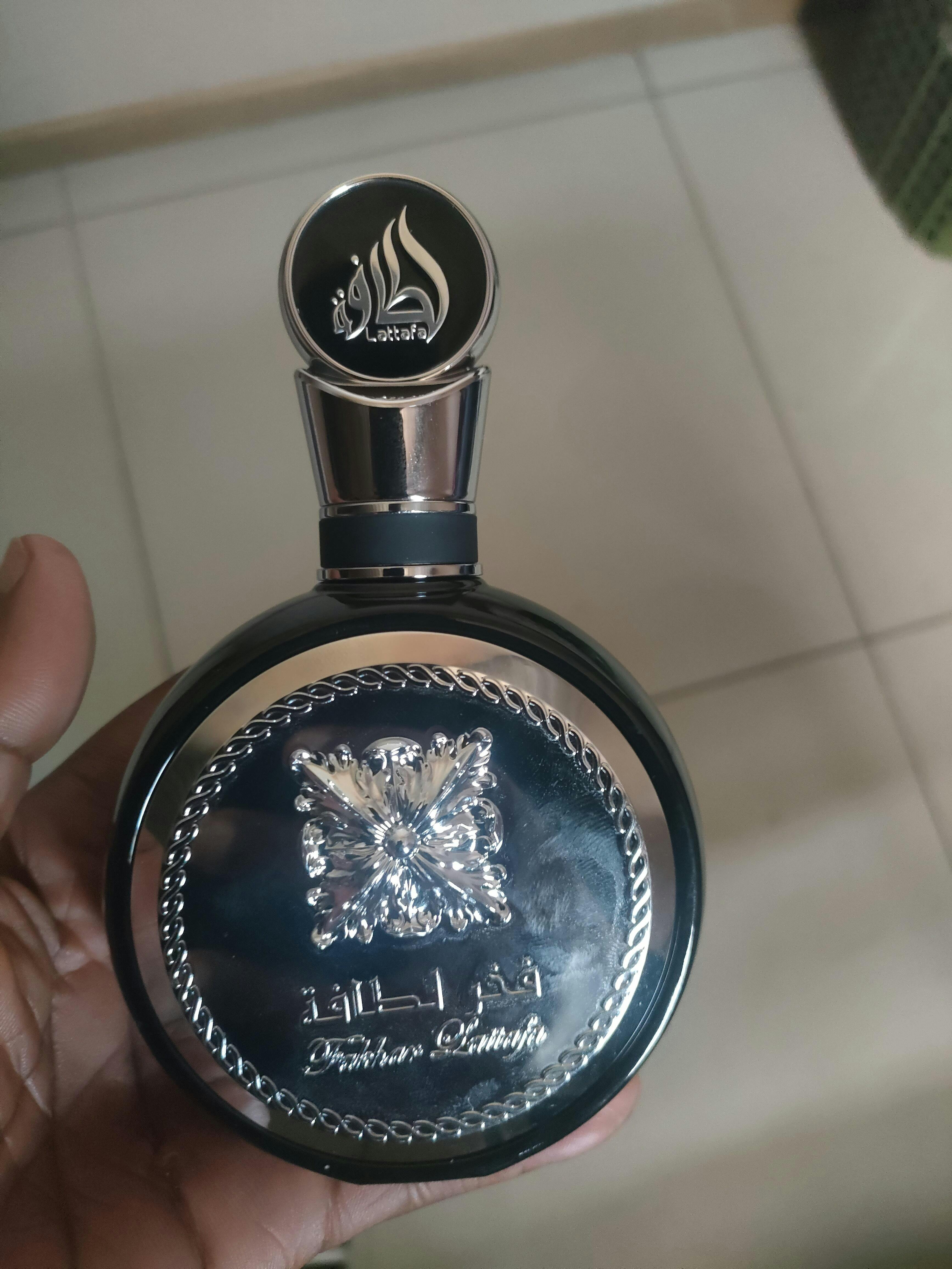 Fakhar Silver Lattafa (Pride of Lattafa) Black 100ml EDP by