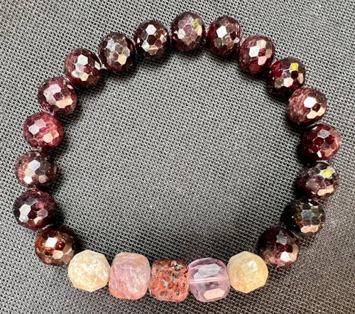 Red Garnet · Faceted · Round · 6mm, 8mm, 10mm