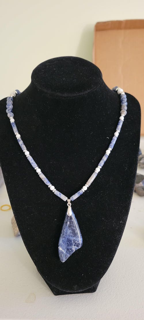 Snowflake Sodalite · Smooth · Tube · 4mm