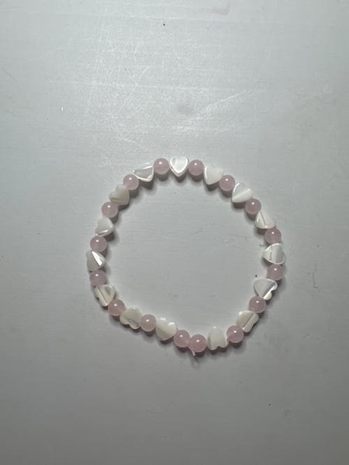 Mother of Pearl (alt) · Smooth · Heart · 8mm