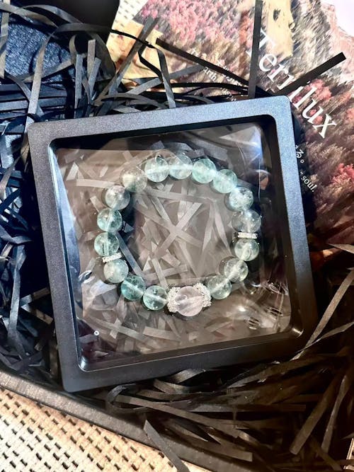 森泉のひかり｜グリーンフローライト × ローズクォーツブレスレット