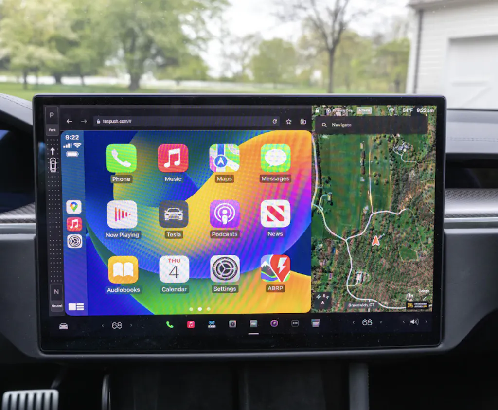 Teslahubs™ Space Box - CarPlay for Y, 3, S, X, Cybertruck, Juniper customer photo