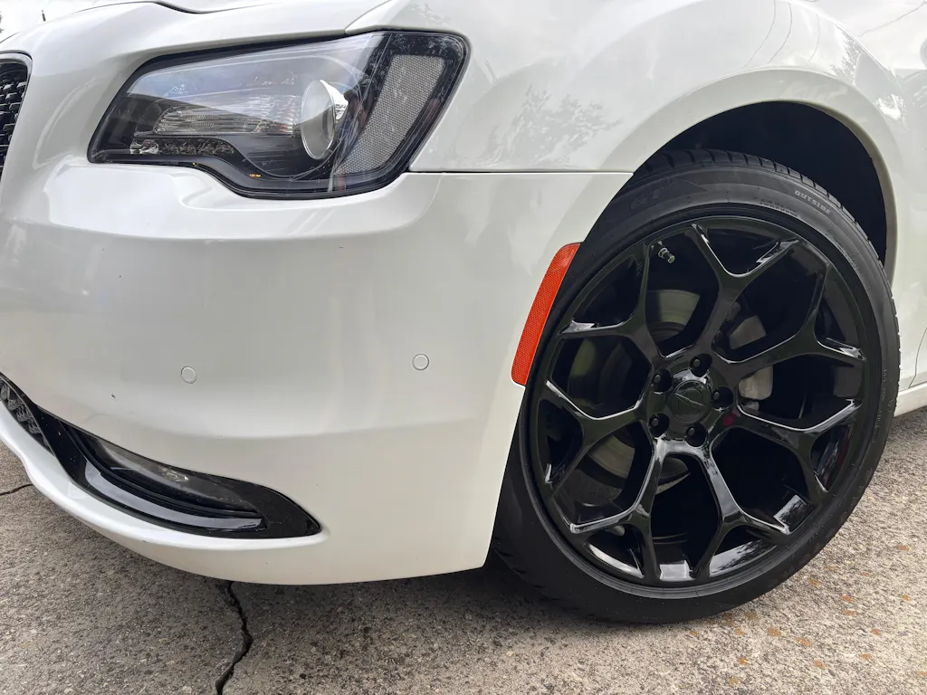 Factory Reproductions FR71 Chrysler 300 Replica Wheels 20x9 +18 Gloss Black