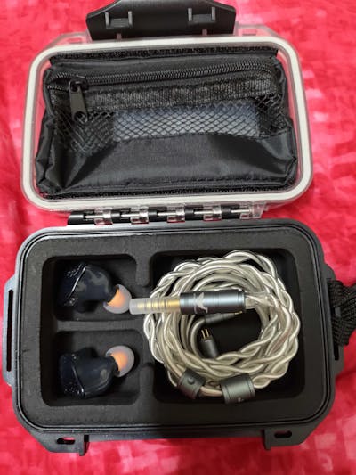 Hisenior Mega5EST IEM