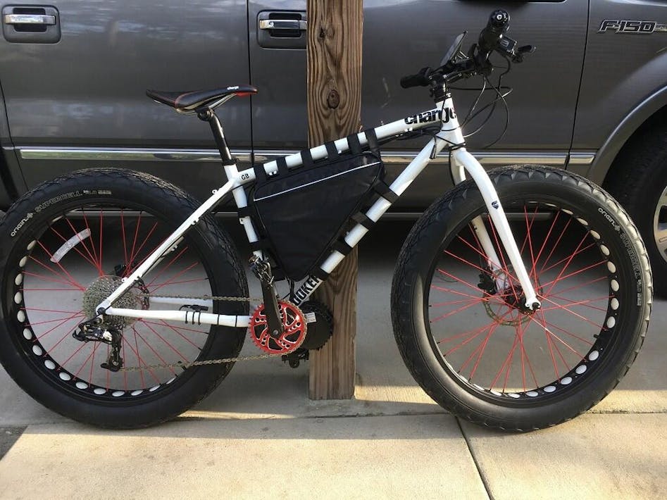 Kenda or Schrader Valve Fat Bike Tube