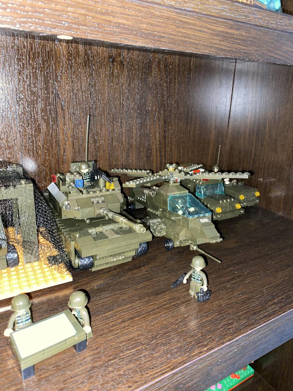 toy army base playset