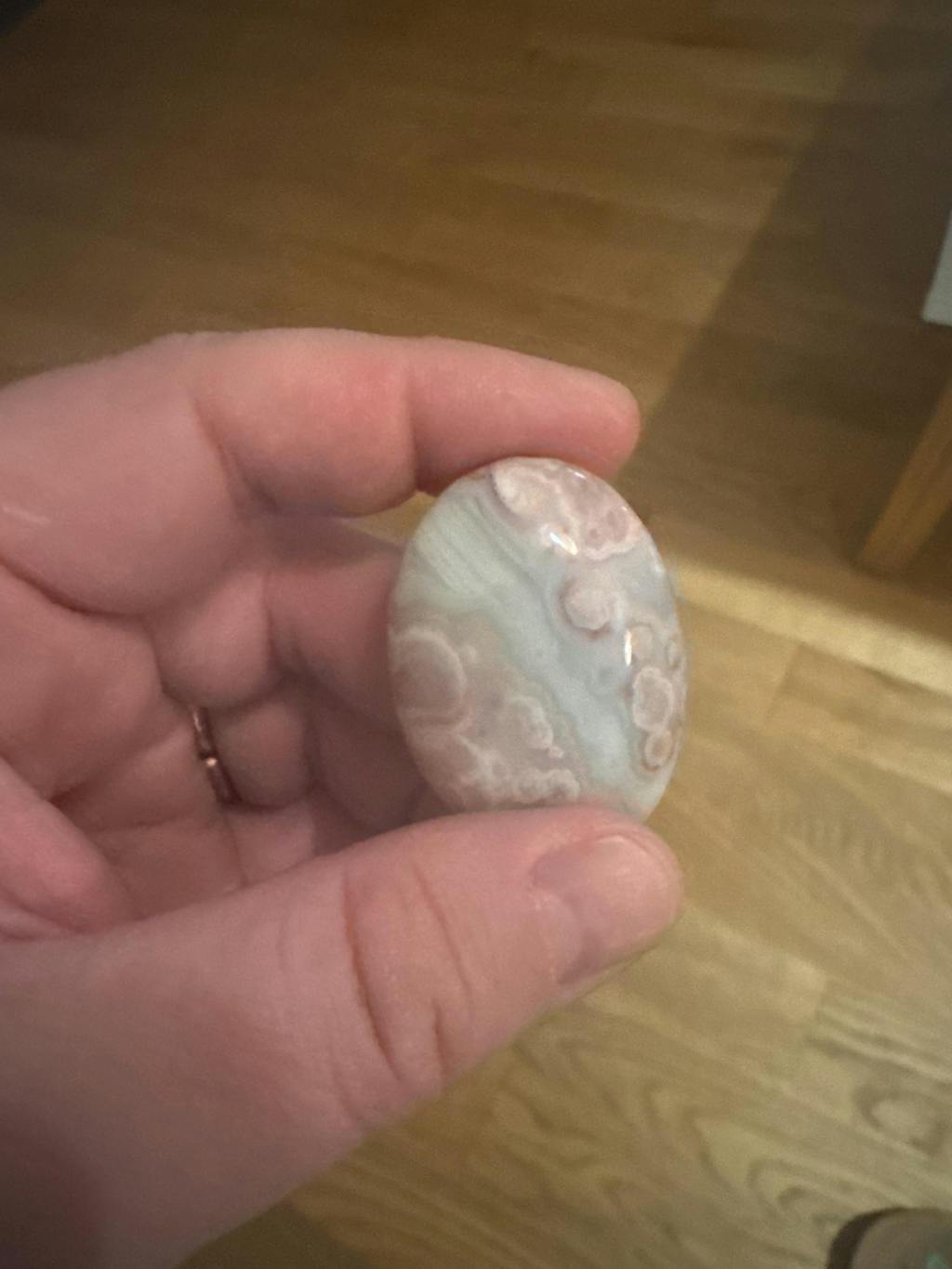 Flower Agate (Sakura) Palm Stone