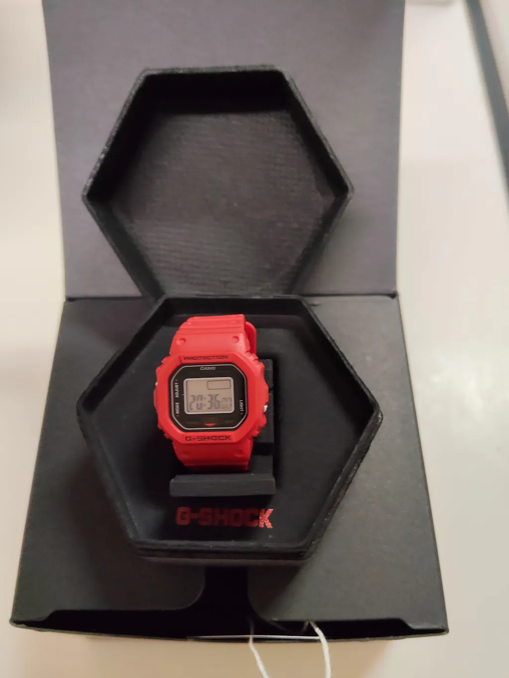 G-SHOCK Nano ナノ レッド DWN-5600-4JR メンズ レディース 指輪サイズ ウオッチ 電池式 デジタル スクエア 樹脂バンド