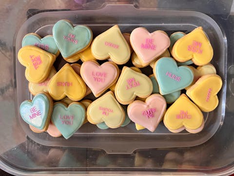 Conversation Hearts Classic Mini 1" Sayings Stencil