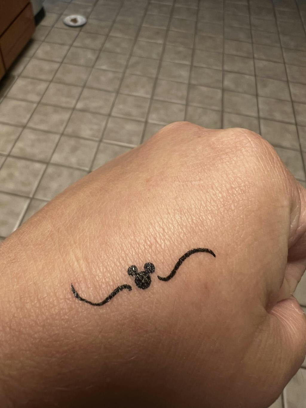 DualEnded Eyeliner & Mickey Shaped Freckle Stamp (Black) The Crème