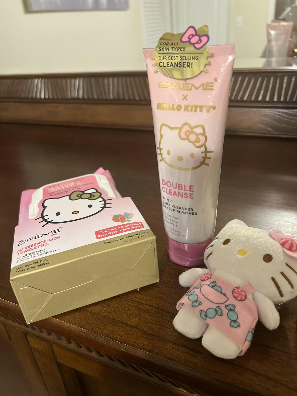 The Crème Shop x Hello Kitty Double Cleanse 2In1 Facial Cleanser