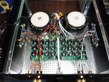 AMF SUMO 15ポンド　プラグ済 F5M Essentials – The diyAudio Store