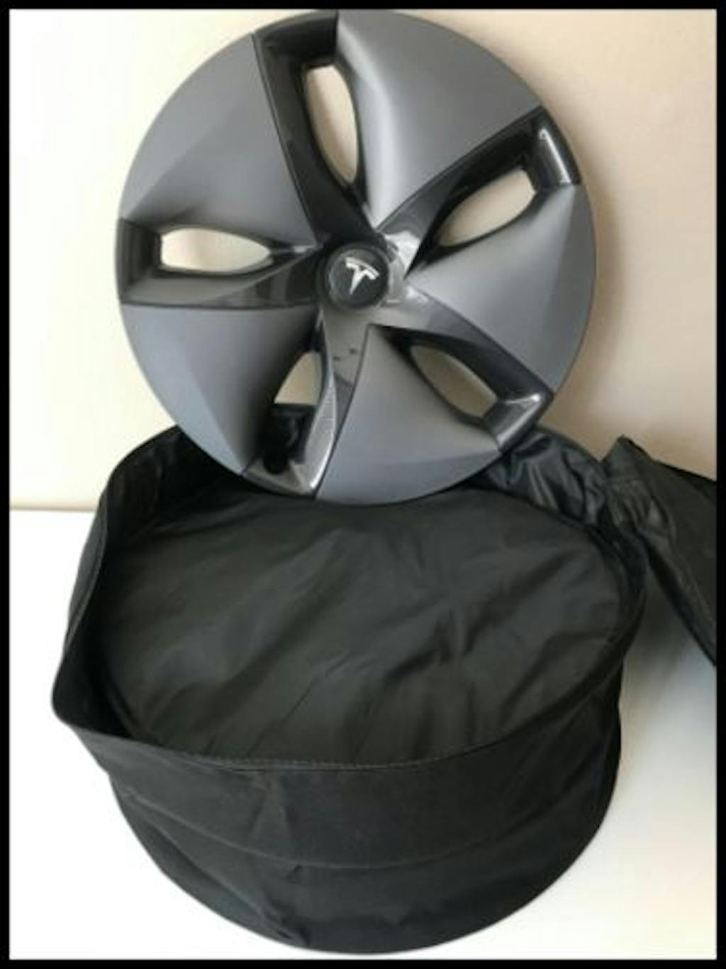 Tesla Model 3 & Y Aero Wheel Cover Storage Bag The EV Shop