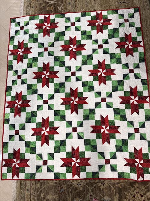 Peppermint Poinsettias Quilting Kit - Pre-Cut with Complete Backing & Binding - Experienced Beginner - Throw and Queen