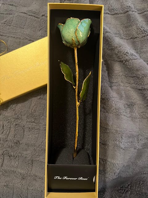 24K Gold Forever Rose - Peridot Sparkle (August Birthstone)