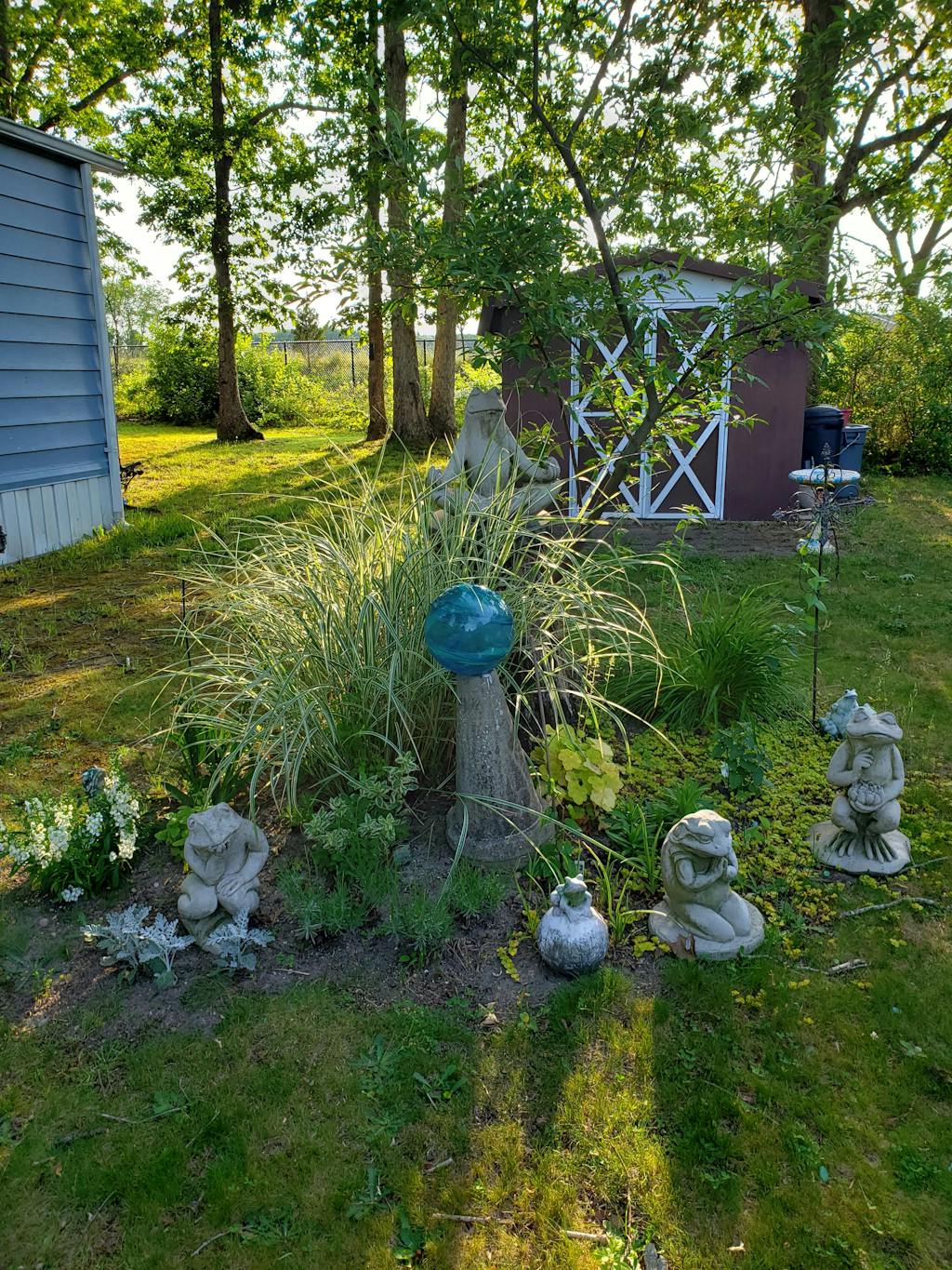 Totally Zen Frog Statue The Garden Gates The Garden Gates