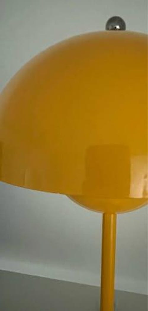 Chrome Flowerpot-Style Table Lamp