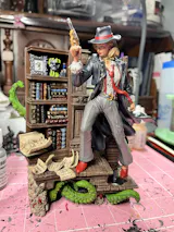 Laura, the Detective Diorama by Nerikson | Model Kit | Display Figure | Unpainted