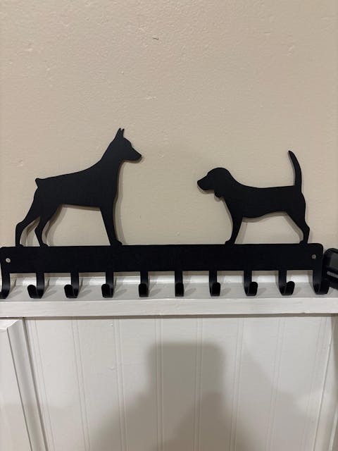Long Key & Leash Hanger with 2 dog breeds & 10 hooks