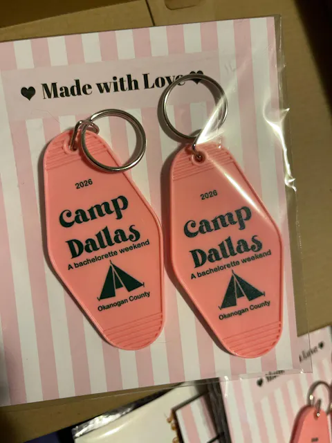 Set of 10 Camp Bachelorette Favors Retro Motel Keychains Custom Glamping Camping Outdoorsy Mountain Bach Adventure Asheville Lake House Tent