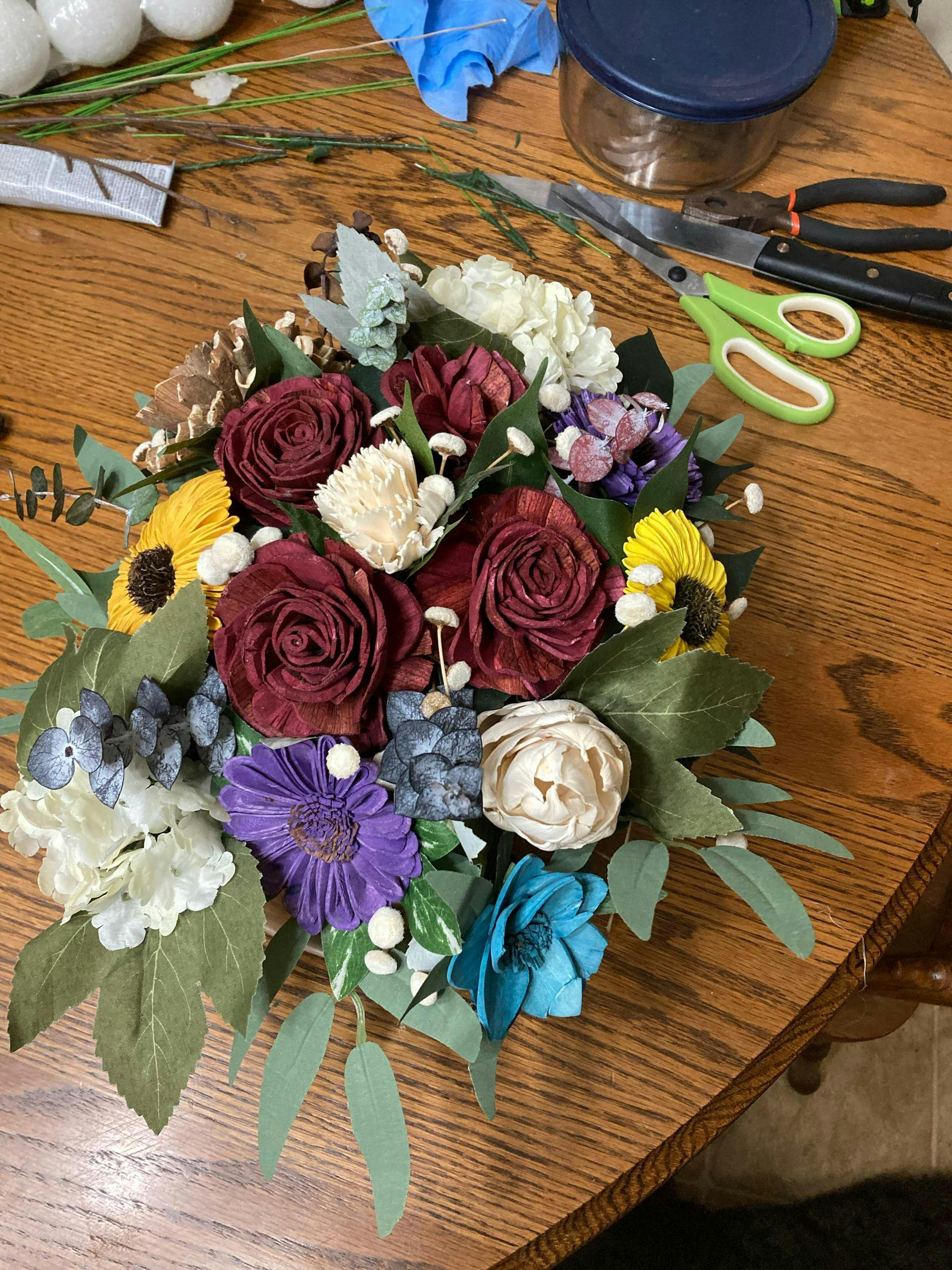 White Closed Bud Roses 8-Pack – The Original Wooden Rose